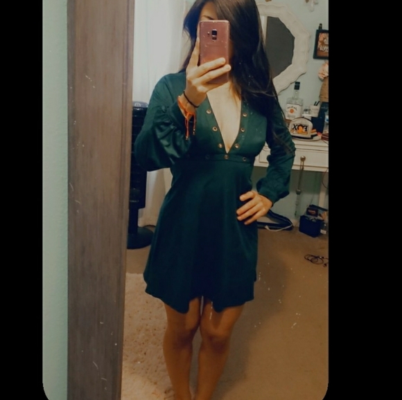 Dress - Picture 4 of 5